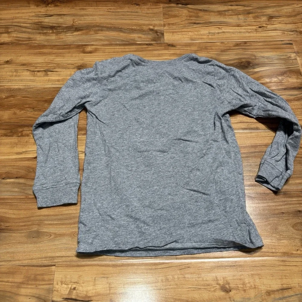 Santa Clause Long Sleeve Gray Holiday Christmas Carter's Shirt Sz 8 Team‎ Santa